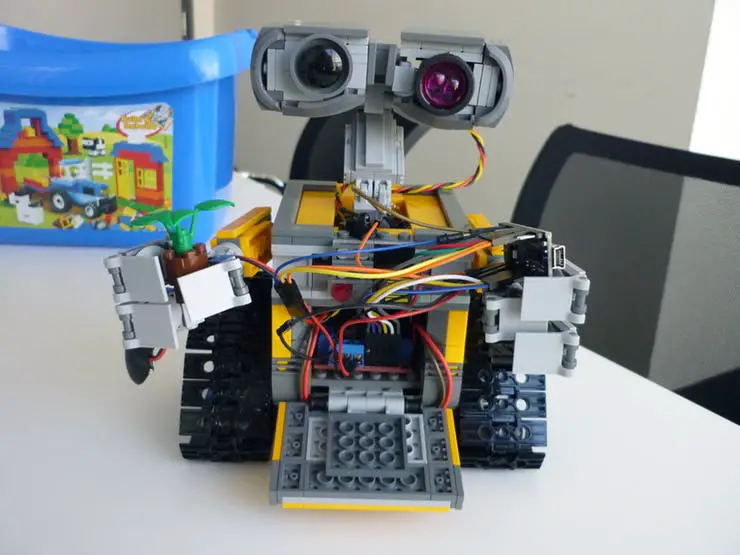 Arduino - Lego Wall-E